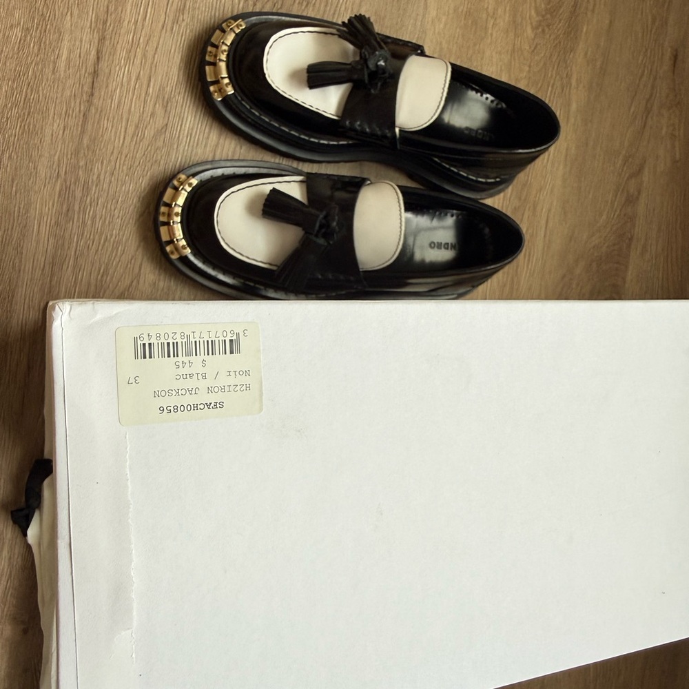 Black and White Tassel Loafers with Gold Accent - Picture 7 of 12